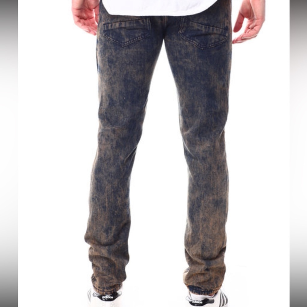 NWT!!!! Mens stylish skinny leg jeans; Sz 40W; fashion distressed look - Picture 4 of 4